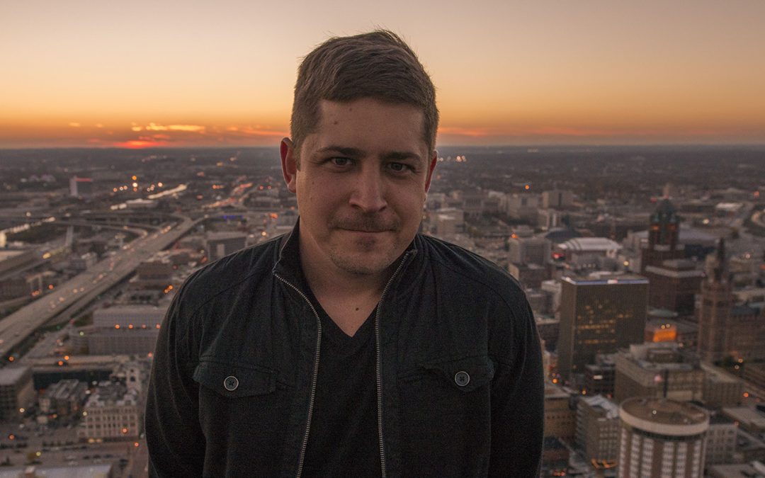 Aaron Biebert réalisateur de A Billion Lives
